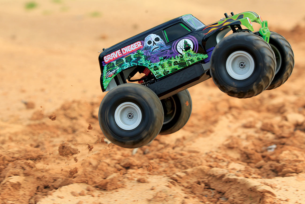 traxxas mini grave digger